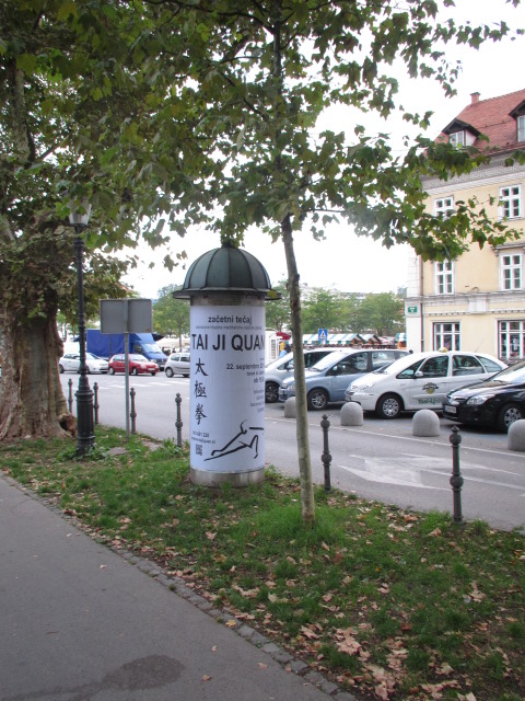 Krekov trg 2 (blok A)