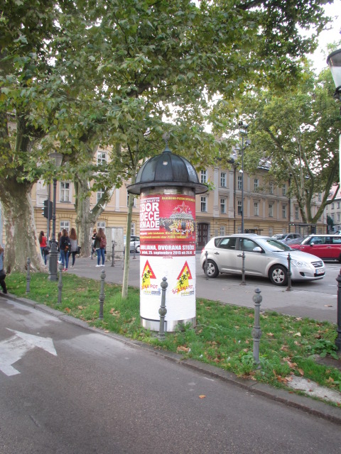 Krekov trg 2 (blok B)