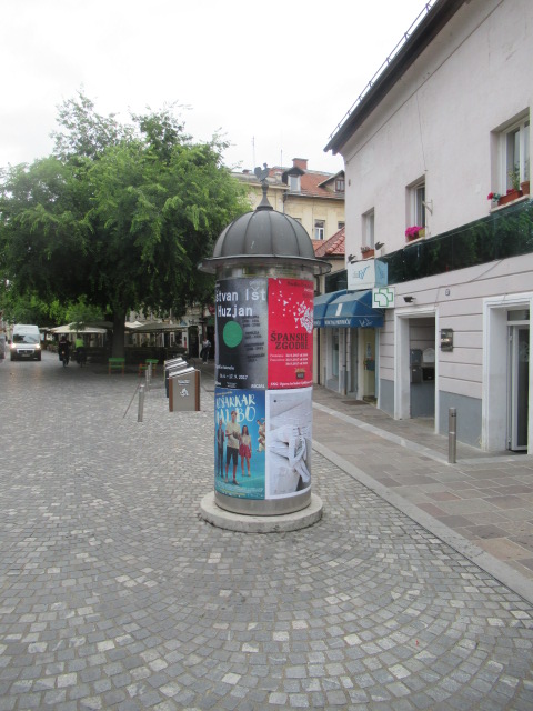 Petkovškovo nabrežje 29 (blok B)