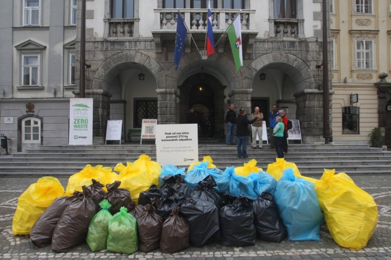 Vsak od nas povzroči 270 kg komunalnih odpadkov letno